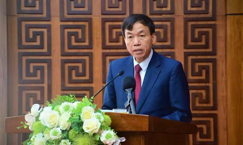 Phê chuẩn kết quả bầu, miễn nhiệm chức vụ Chủ tịch, Phó Chủ tịch UBND tỉnh Điện Biên