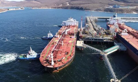 EU, G7 cân nhắc động thái cứng rắn nhất từ trước đến nay với dầu Nga