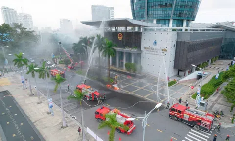 Diễn tập chữa cháy, ứng cứu 1.200 người tại Trung tâm hành chính TP. Đà Nẵng