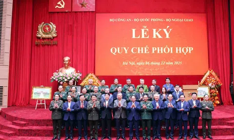 Ký Quy chế phối hợp giữa Bộ Công an, Bộ Quốc phòng và Bộ Ngoại giao