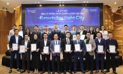 Eurowindow Holding bắt tay loạt đại lý chiến lược, khởi động giai đoạn phân phối dự án 'Thành phố Ánh sáng' Eurowindow Light City
