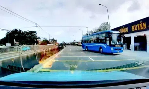 Xe khách đi ngược chiều bị người dân quay clip gửi Cục CSGT