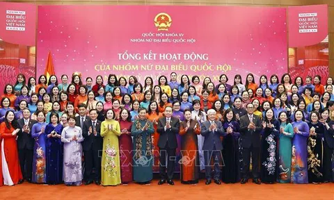 Chủ tịch Quốc hội Trần Thanh Mẫn dự tổng kết hoạt động Nhóm nữ đại biểu Quốc hội khóa XV