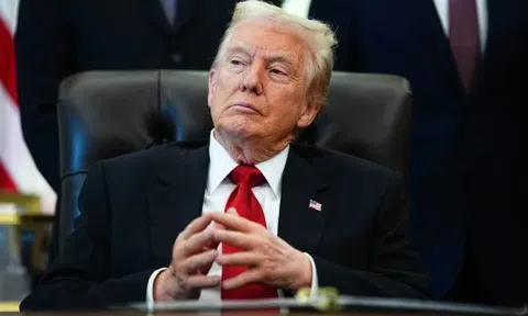 Ông Trump cảnh báo hậu quả nếu Tòa án Tối cao phán quyết bất lợi về thuế quan