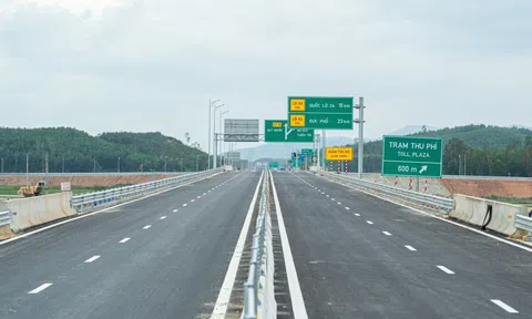 Ngắm cao tốc 20.400 tỷ đồng trước ngày thông xe