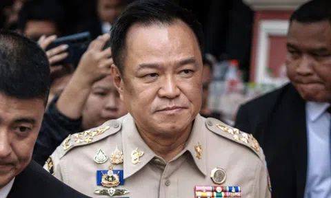 Thái Lan giải tán quốc hội trong bối cảnh căng thẳng biên giới gia tăng