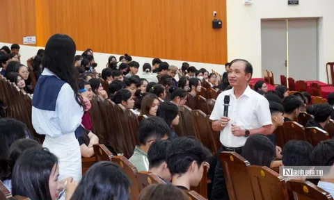 Nhiều trường đại học ở Huế trang bị kỹ năng cho sinh viên nhận biết thủ đoạn "bắt cóc online"