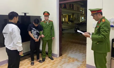 Vừa ra tù, nam thanh niên trộm ô tô để đón bạn gái