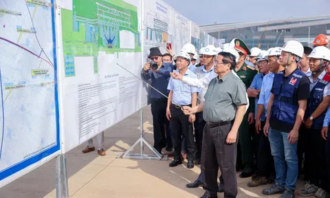 Thủ tướng: Sân bay Long Thành sẽ đón chuyến bay chính thức đầu tiên vào 19/12