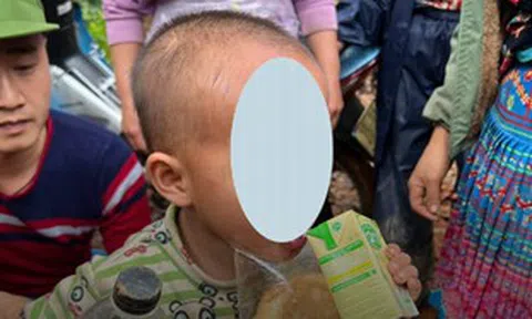 Tìm thấy bé trai 4 tuổi đi lạc trong rừng cao su ở Lai Châu