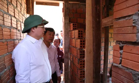 Phó Thủ tướng Hồ Quốc Dũng kiểm tra tình hình triển khai 'Chiến dịch Quang Trung' tại thành phố Huế