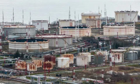 Khi Mỹ “lắc đầu”: Khối tài sản 22 tỷ USD của gã khổng lồ dầu Nga vẫn mắc kẹt