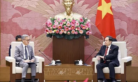 Chủ tịch Quốc hội Trần Thanh Mẫn tiếp Bộ trưởng Ngoại giao Lào