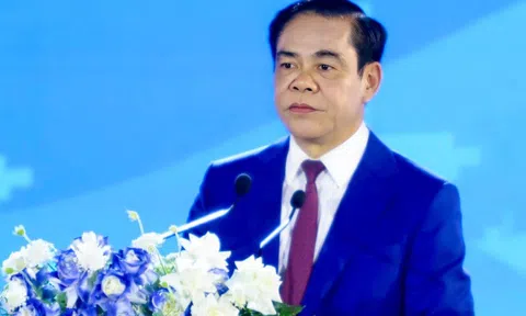 Phê chuẩn kết quả bầu, miễn nhiệm chức vụ Chủ tịch UBND tỉnh Nghệ An