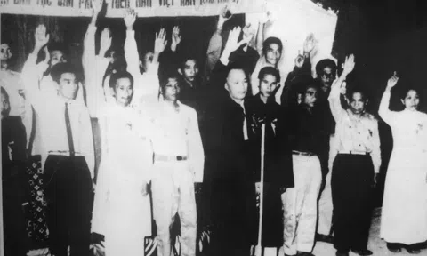 Ngọn cờ Đoàn kết: Từ Mặt trận Dân tộc Giải phóng miền Nam đến khát vọng Việt Nam hùng cường