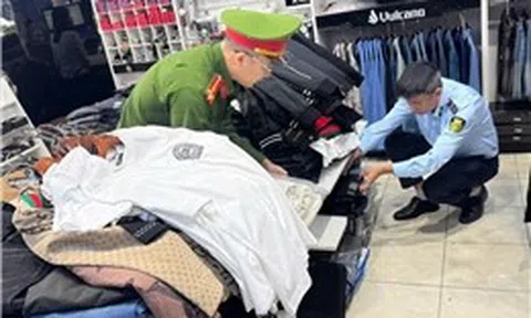 Quản lý thị trường địa phương quyết liệt vào cuộc chặn hàng giả trên không gian mạng