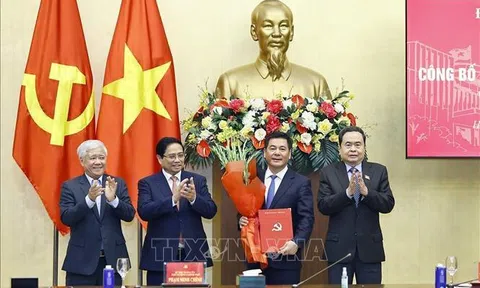 Đồng chí Nguyễn Hồng Diên giữ chức Phó Bí thư chuyên trách Đảng ủy Quốc hội