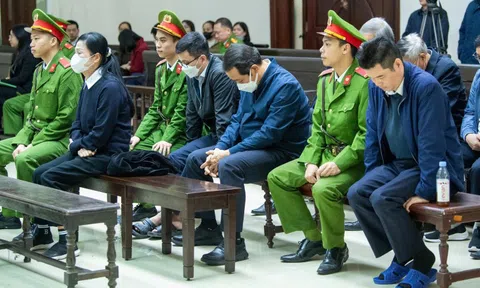 Vụ Phúc Sơn: Cựu Bí thư, cựu Chủ tịch Vĩnh Phúc xin nộp thêm tiền dù đã khắc phục đủ để được giảm án