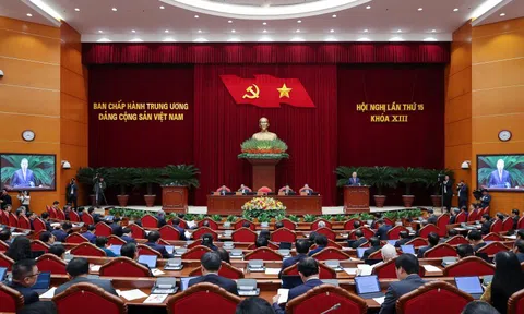 Khai mạc Hội nghị Trung ương 15