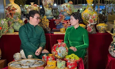 Gốm Bát Tràng trong không gian số: Khi câu chuyện tinh hoa làng nghề được lan tỏa