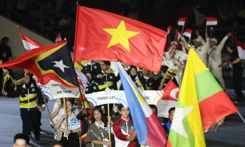 TOÀN CẢNH Lễ bế mạc SEA Games 33
