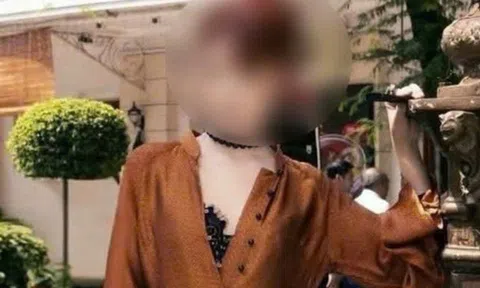 Áo dài cách tân xẻ ngực: Vì sao sáng tạo lại bị cộng đồng "ném đá"?