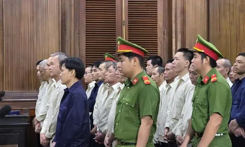 13 năm tù cho ông chủ Saigon Transco trong vụ buôn lậu 1,7 triệu lít dầu