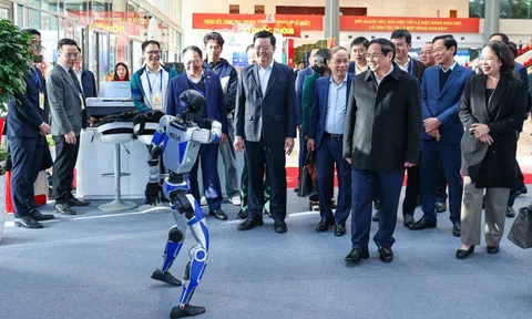 Thủ tướng kiểm tra công tác chuẩn bị Đại hội Thi đua yêu nước toàn quốc lần thứ XI