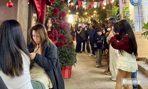 Các quán cà phê "hốt bạc" nhờ trend check-in mùa Giáng sinh