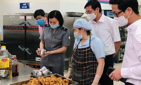 Tăng cường kiểm tra đột xuất về an toàn thực phẩm dịp Tết sắp tới