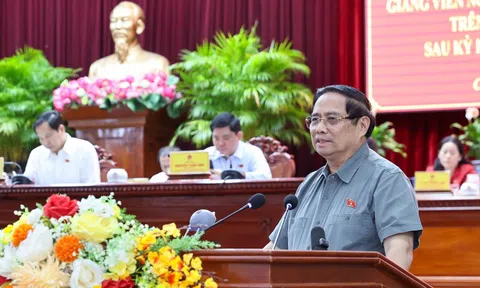 Thủ tướng: Dự kiến đầu tư gần 700 nghìn tỷ đồng cho y tế và giáo dục trong 10 năm tới