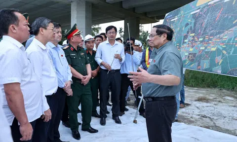 Thủ tướng: Thông xe toàn tuyến cao tốc Châu Đốc-Cần Thơ-Sóc Trăng vào 30/6/2026