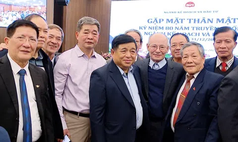 Phó Thủ tướng Nguyễn Chí Dũng dự Kỷ niệm 80 năm ngày truyền thống ngành kế hoạch-đầu tư và thống kê