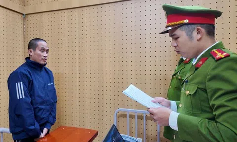 Lật tẩy đường dây buôn bán thuốc lá giả mạo thương hiệu Việt Nam, sản xuất tại Campuchia