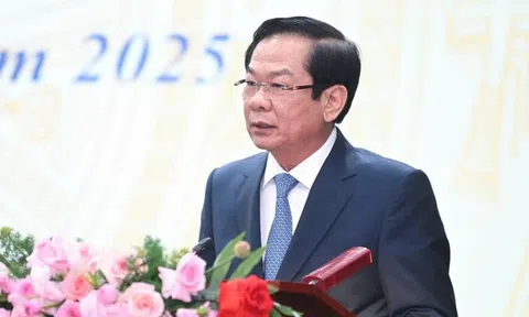 Sửa đổi chính sách tiền lương và phụ cấp, quản lý biên chế gắn vị trí việc làm