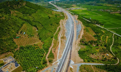 Những con đường cho “kỳ tích” của đất nước