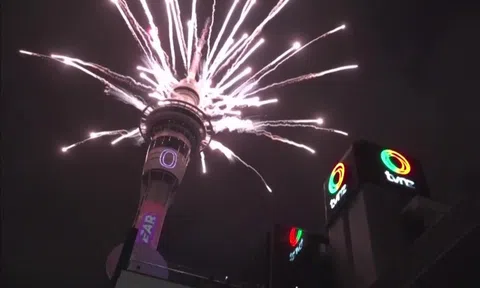 Mãn nhãn với màn pháo hoa chào đón năm mới của New Zealand