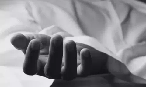 Người đàn ông 20 tuổi tử vong sau khi ăn món "vạn người mê" theo cách lạ