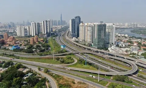 Siêu chu kỳ đầu tư công 350 tỷ USD: Dòng tiền khổng lồ kích hoạt 'đại công trường' hạ tầng quốc gia