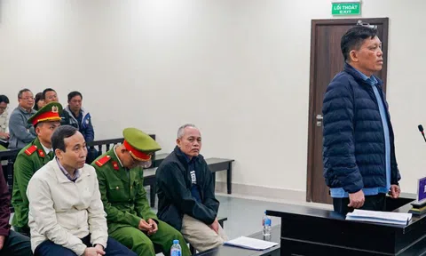 Hơn chục tỷ đồng tiền "lót tay" thông thầu khiến 2 cựu Giám đốc Ban QLDA vướng vòng lao lý