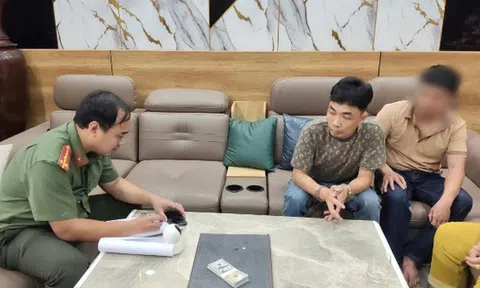 Bóc trần thủ đoạn lưu hành hàng trăm tờ 100 USD giả để tiêu thụ