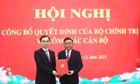 Đồng chí Dương Trung Ý được bổ nhiệm giữ chức Tổng Biên tập Tạp chí Cộng sản