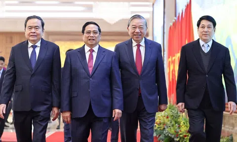 Tổng Bí thư Tô Lâm và các đồng chí lãnh đạo chủ chốt dự Hội nghị toàn quốc Chính phủ và chính quyền địa phương