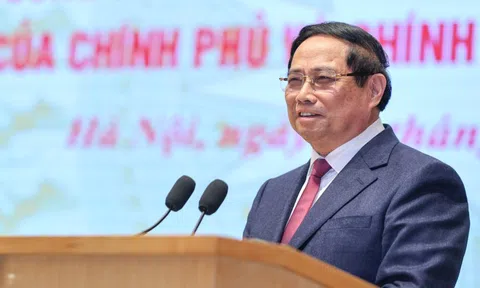 Thủ tướng: Chuyển đổi cơ cấu kinh tế, xác lập mô hình tăng trưởng mới