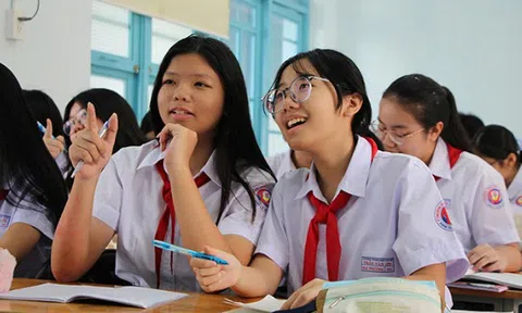 Ít nhất 70% học sinh vào lớp 10 công lập ở Tp.HCM: Cánh cửa rộng mở hay cuộc cạnh tranh mới?