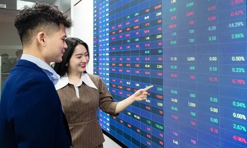VN-Index bứt tốc đầu năm, cơ hội nổi bật ở nhóm ngân hàng và chứng khoán