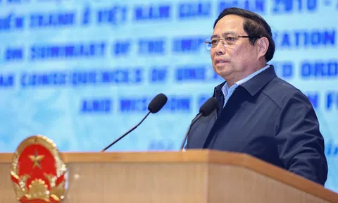 Thủ tướng: Cơ bản làm sạch ô nhiễm bom mìn vào thời điểm kỷ niệm 100 năm Quốc khánh