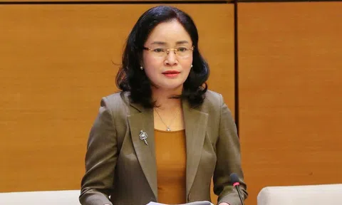 Không cấp thẻ nhà báo cho người làm việc tại tạp chí khoa học