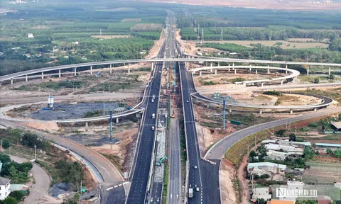 Chạy đua từng giờ để kịp thông xe cao tốc Biên Hòa - Vũng Tàu trước Tết Nguyên đán