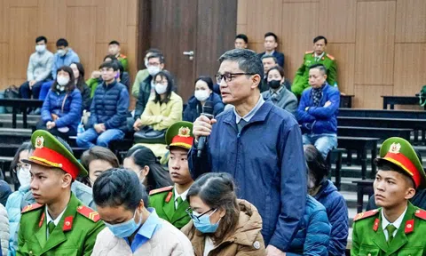 Nhận hối lộ 43 tỷ đồng, cựu Cục trưởng Cục An toàn thực phẩm bị đề nghị 20 năm tù